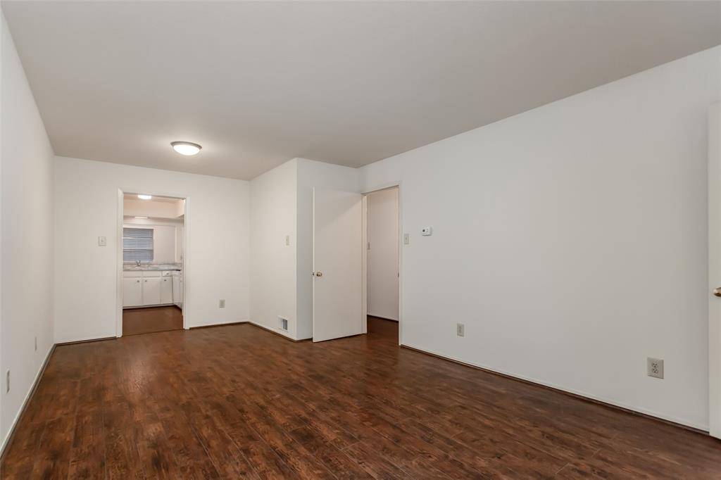 7544 Brentcove Circle, Dallas, TX 75214