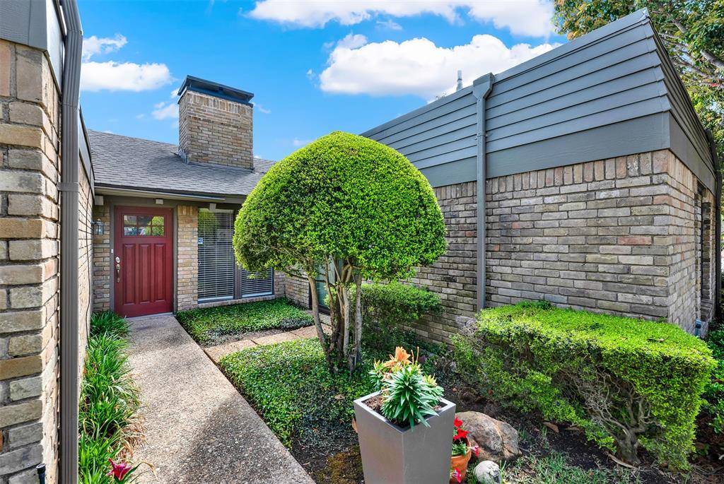 8344 Old Moss Road, Dallas, TX 75231