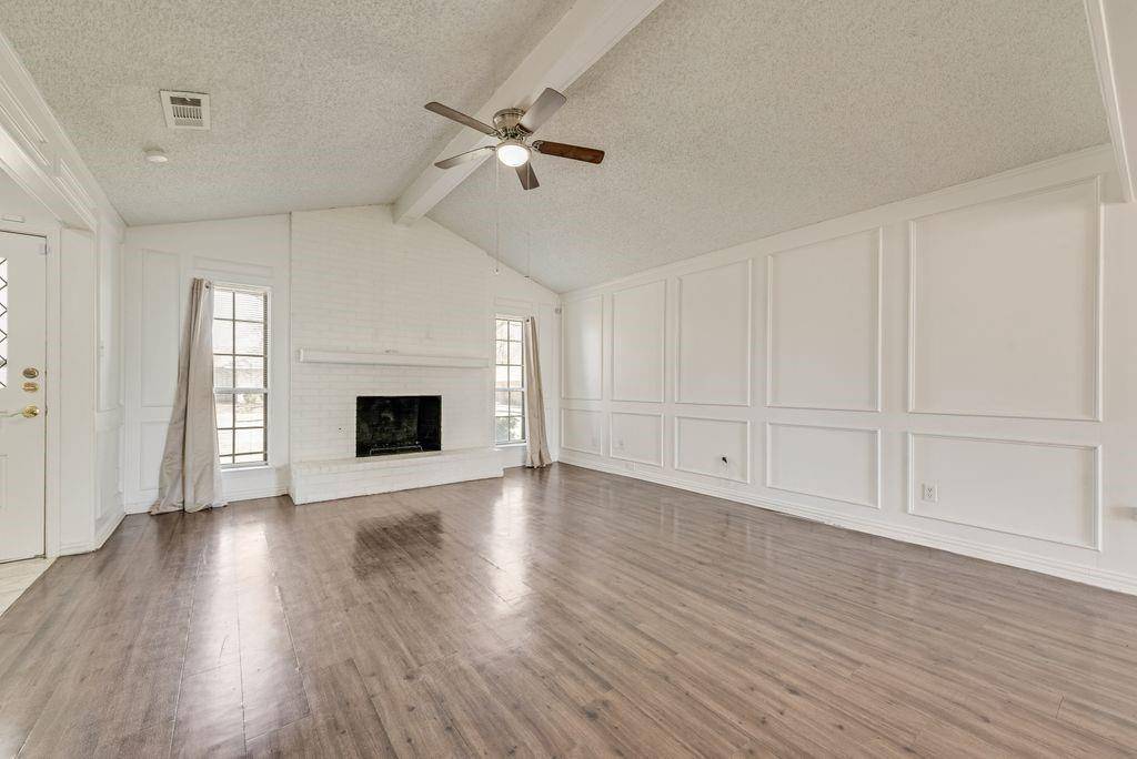 1038 Florence Drive, Duncanville, TX 75116