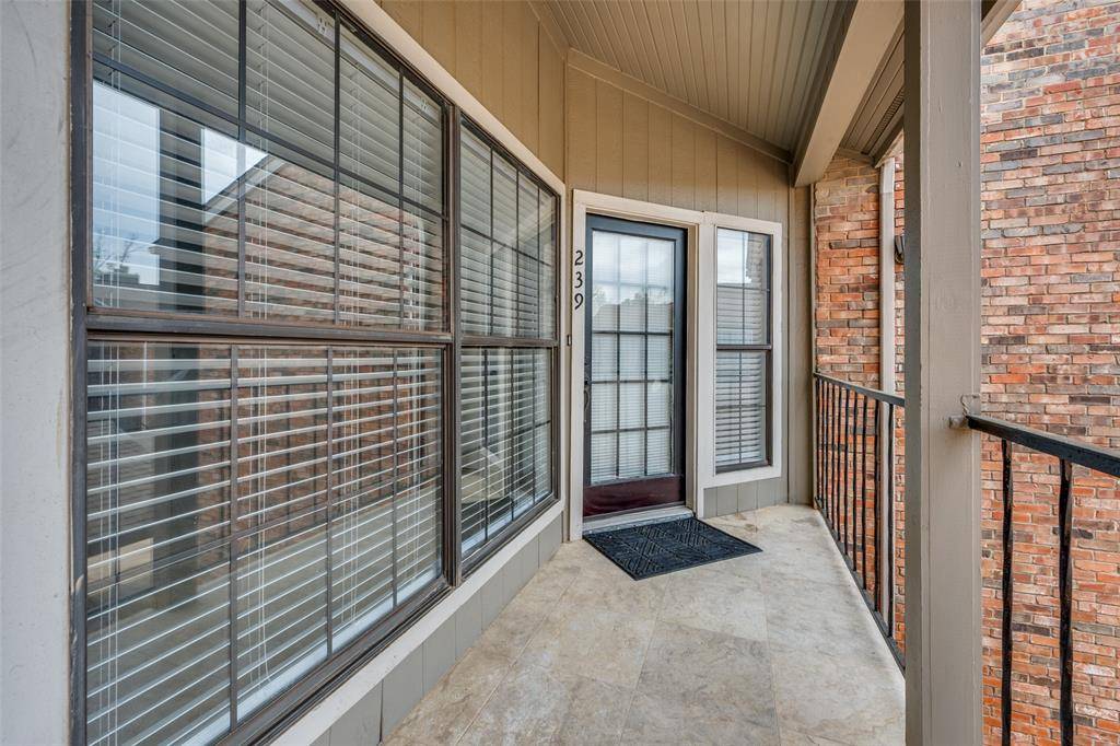 401 Pebble Way #239, Arlington, TX 76006