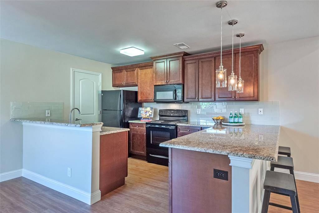 5616 Preston Oaks Road #110, Dallas, TX 75254