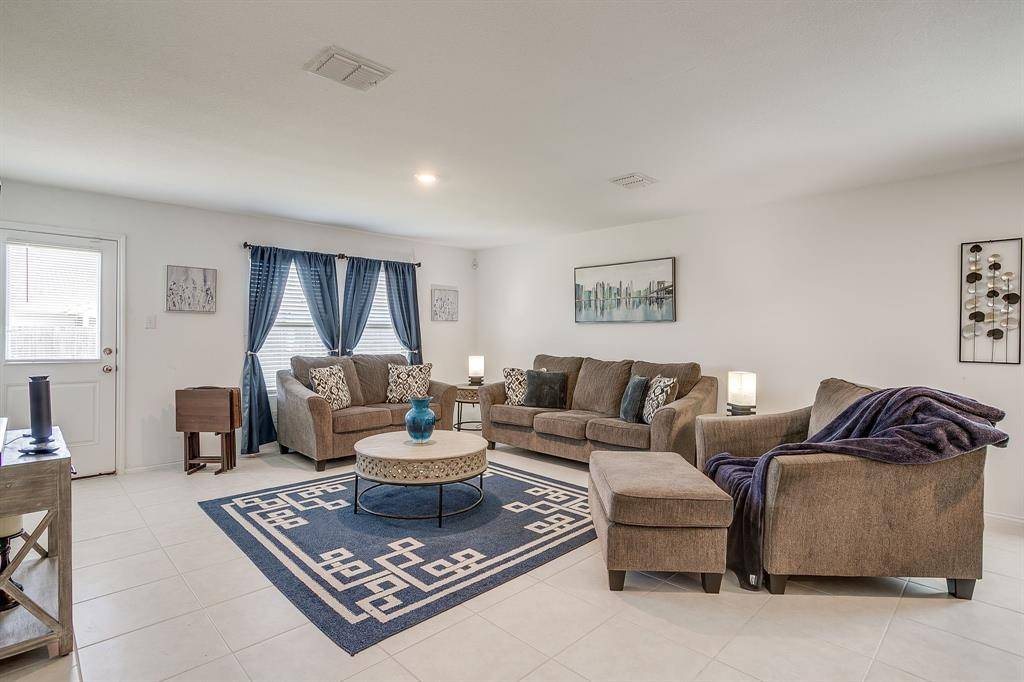 8313 Fawn Creek Drive, Fort Worth, TX 76123