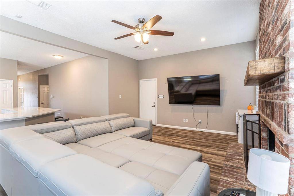 8409 Lake Bend Drive, Rowlett, TX 75088