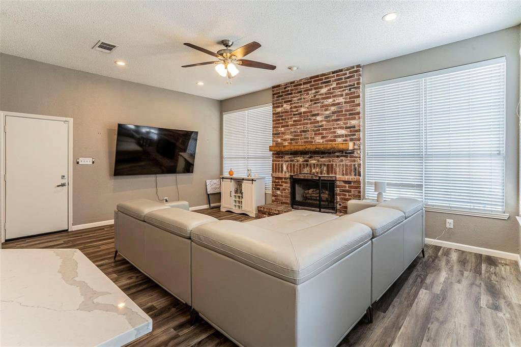 8409 Lake Bend Drive, Rowlett, TX 75088