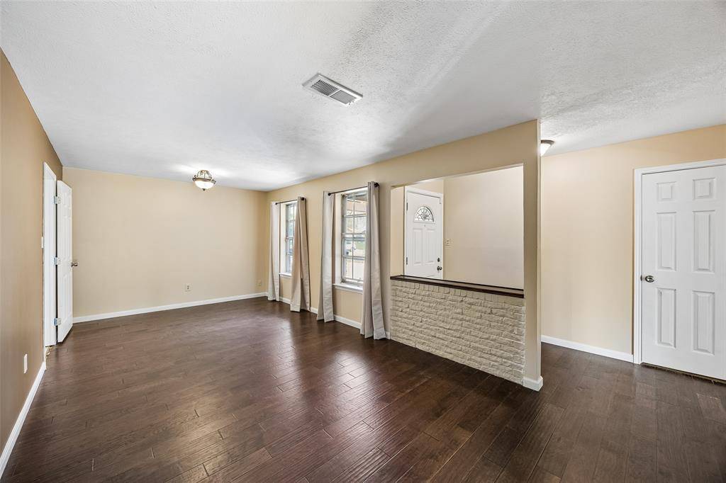 1918 Normandy Drive, Irving, TX 75060