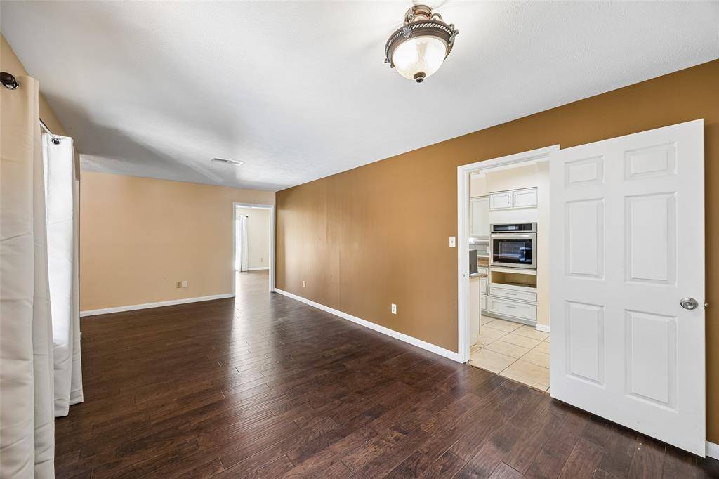 1918 Normandy Drive, Irving, TX 75060