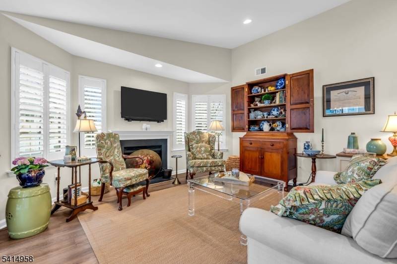 80 Wendover Court, Bedminster Twp., NJ 07921