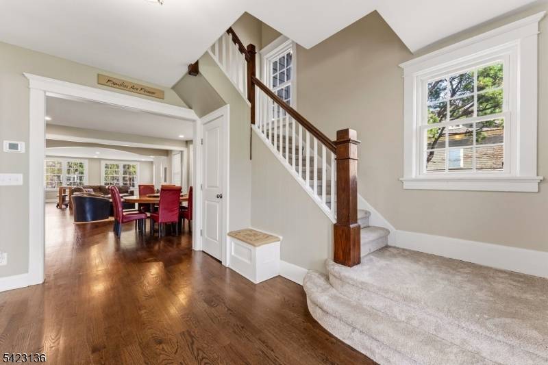 420 Mountainview Ter, Dunellen Boro, NJ 08812