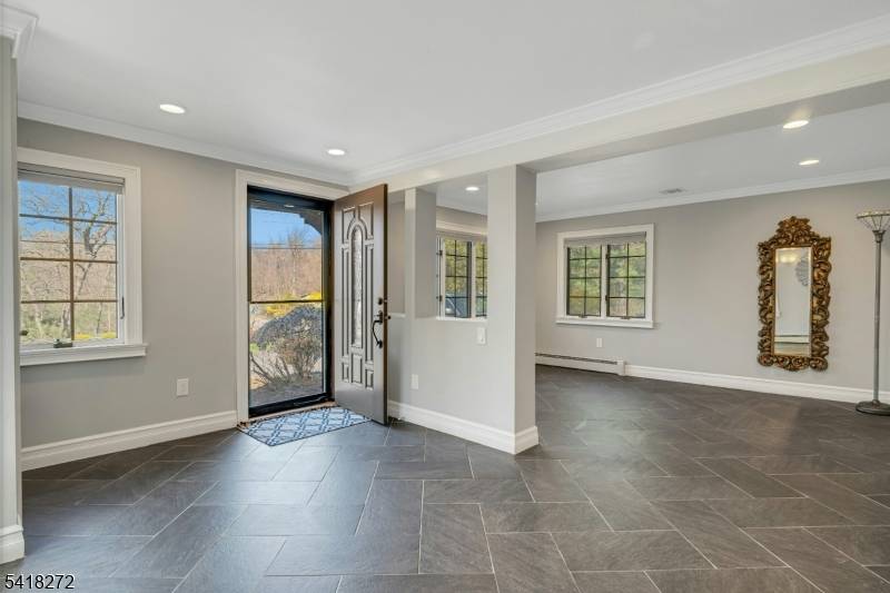 21 Hewlett Rd, Montville Twp., NJ 07082