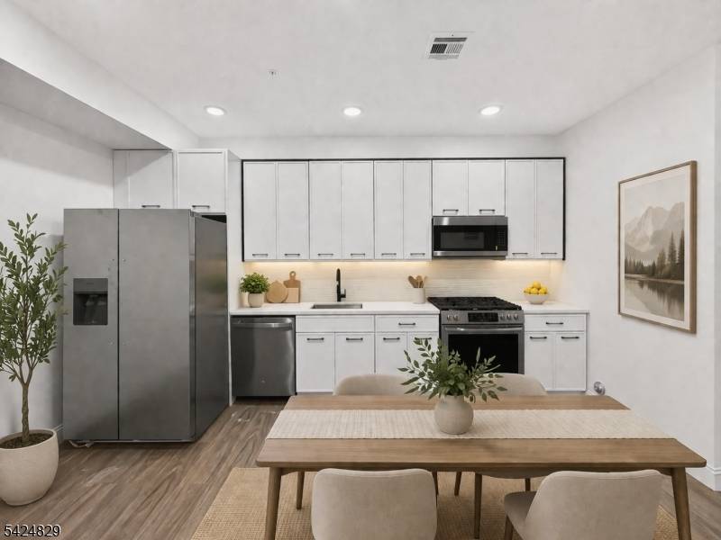 270 Hunterdon St #1, Newark City, NJ 07103