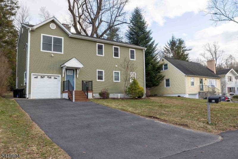 31 Lakeview Rd, Sparta Twp., NJ 07871