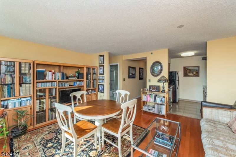 300 Main St #704, Little Falls Twp., NJ 07424