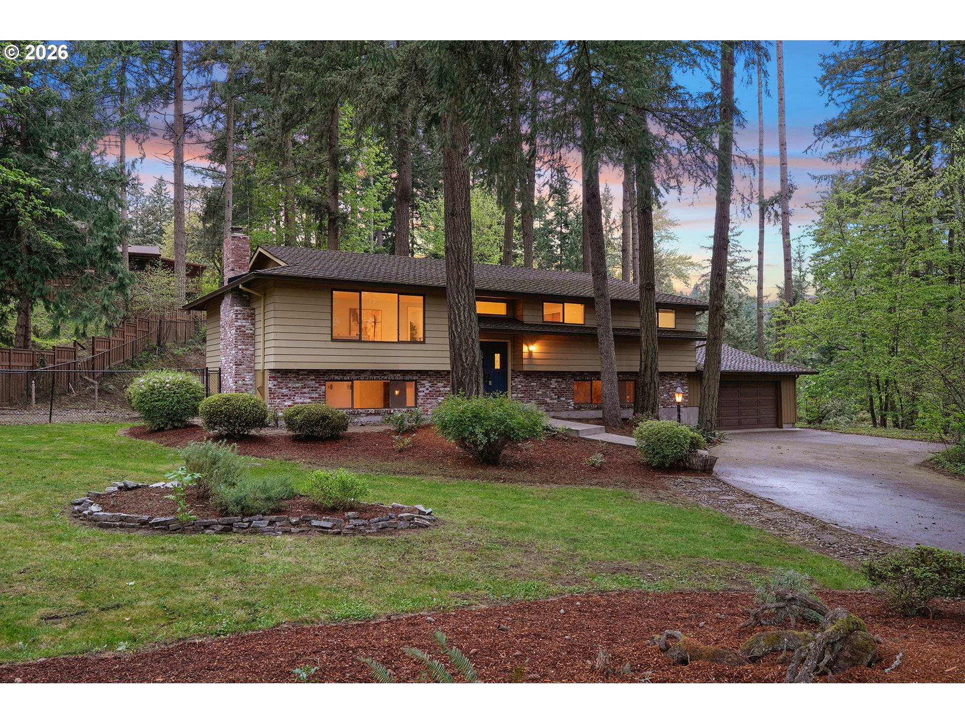 17931 S EDGEWOOD LN, Oregon City, OR 97045