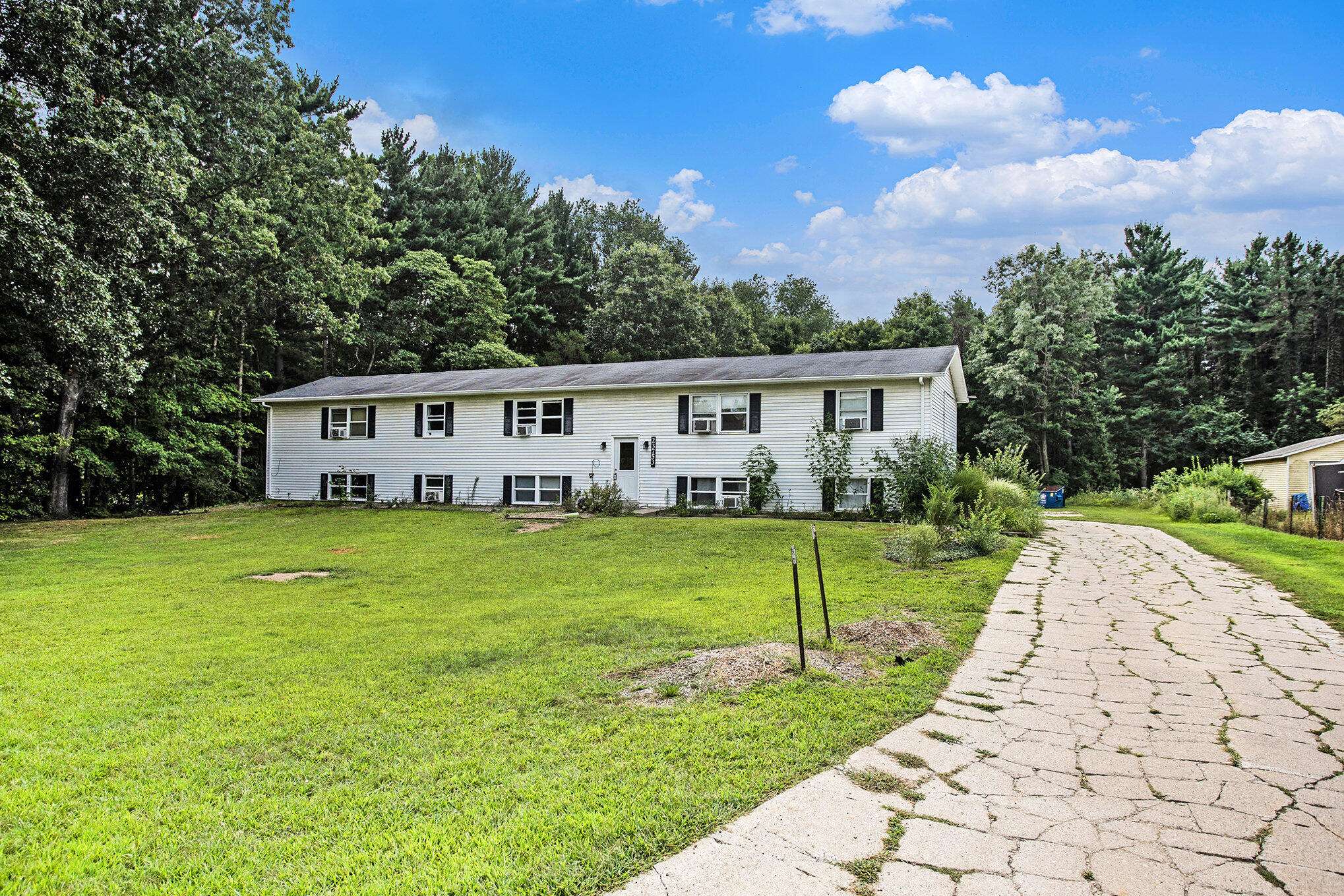 23753 Red Arrow HWY, Antwerp Twp, MI 49071