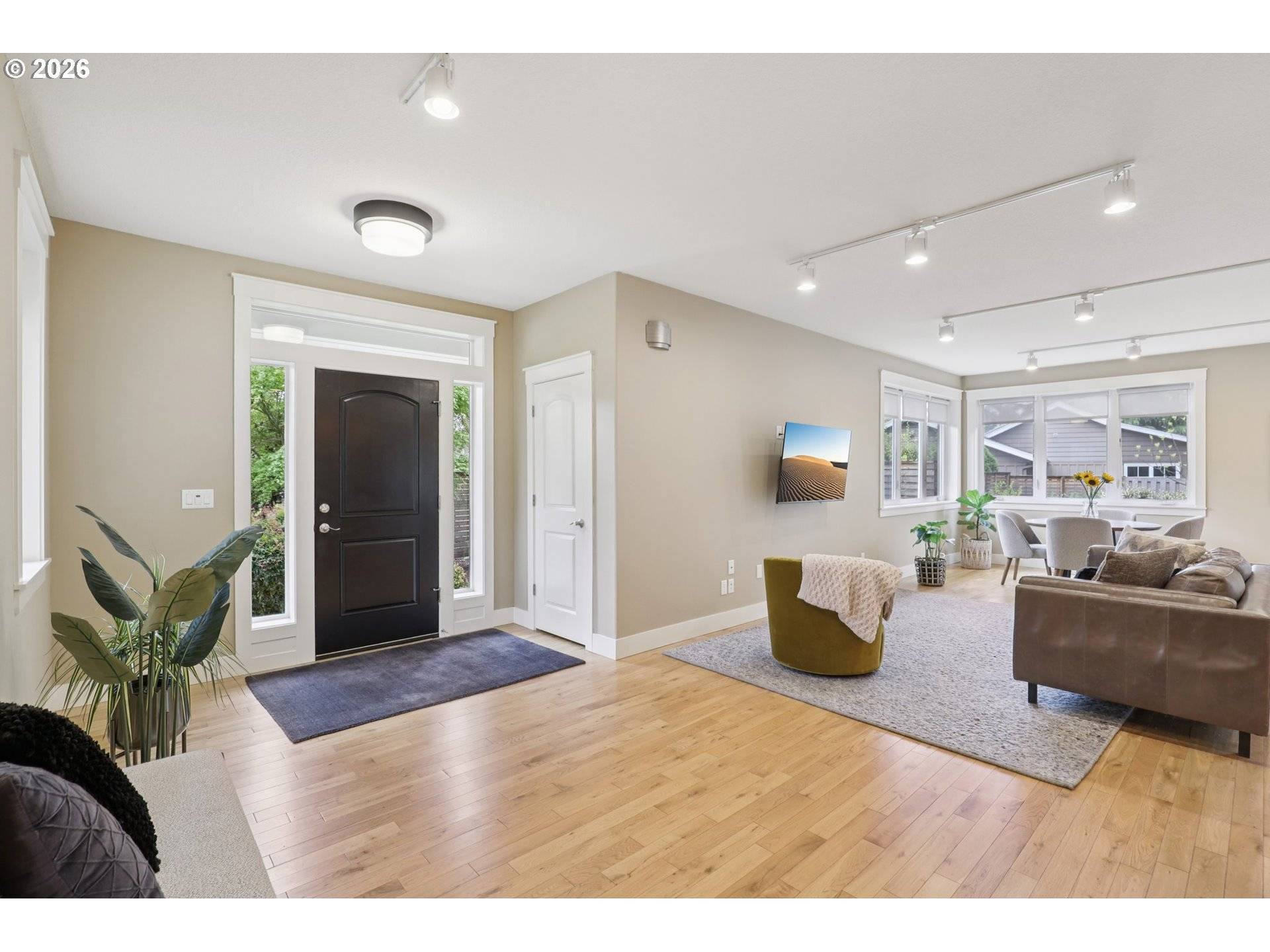 302 PHOENIX WAY, Vancouver, WA 98661