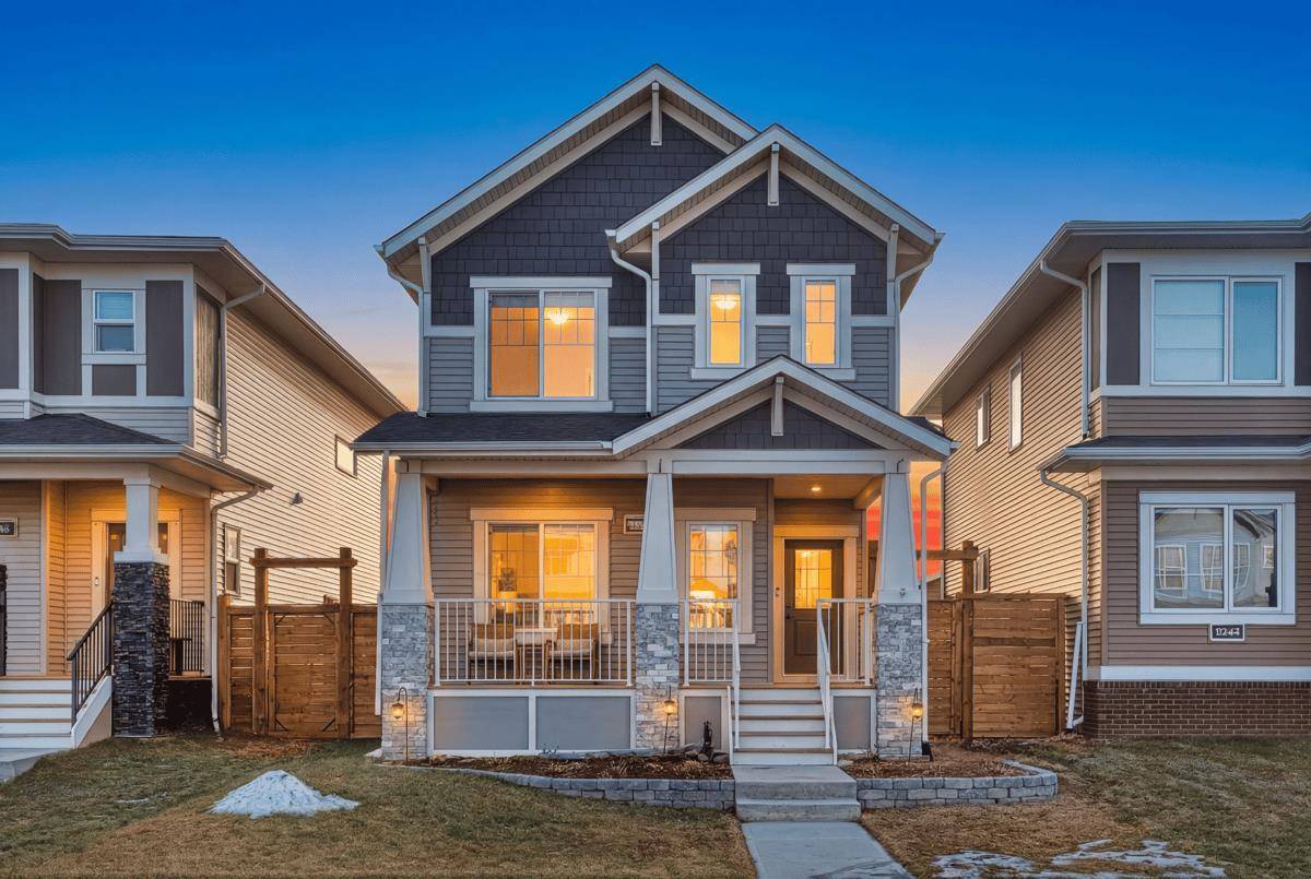 3238 Chinook Winds DR SW, Airdrie, AB T4B5S8