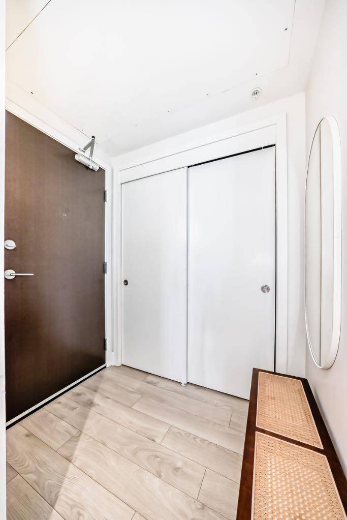 901 10 AVE SW #2804, Calgary, AB T2R 0B5