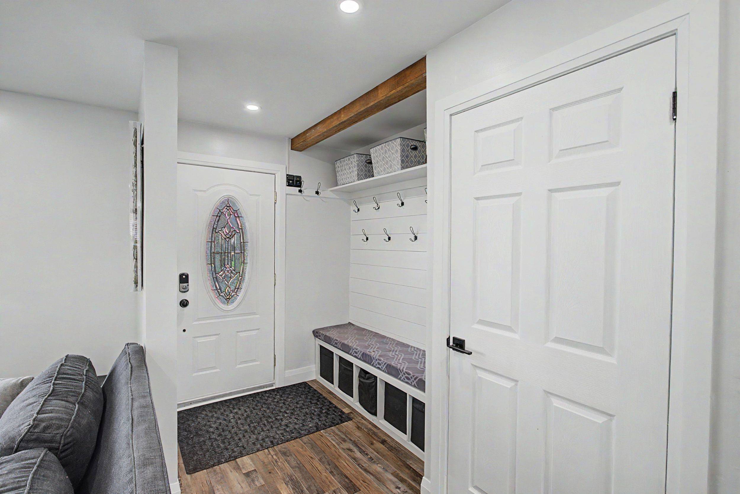 2144 Sandringham DR, Burlington, ON L7P 1T9