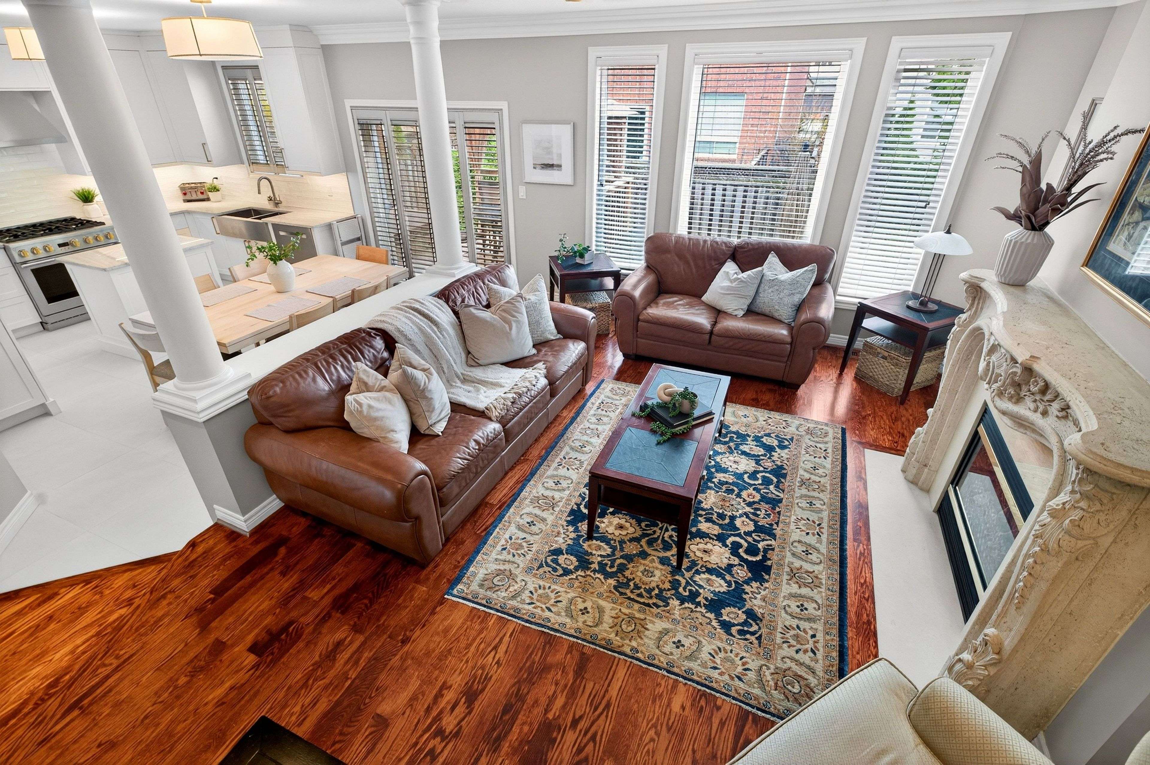 2261 Grouse LN, Oakville, ON L6M 3Z8