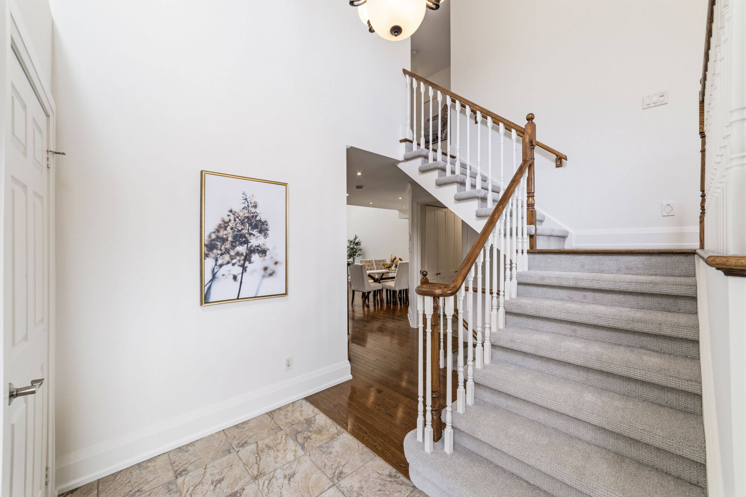 223 Rebecca ST #41, Oakville, ON L6K 3Y2