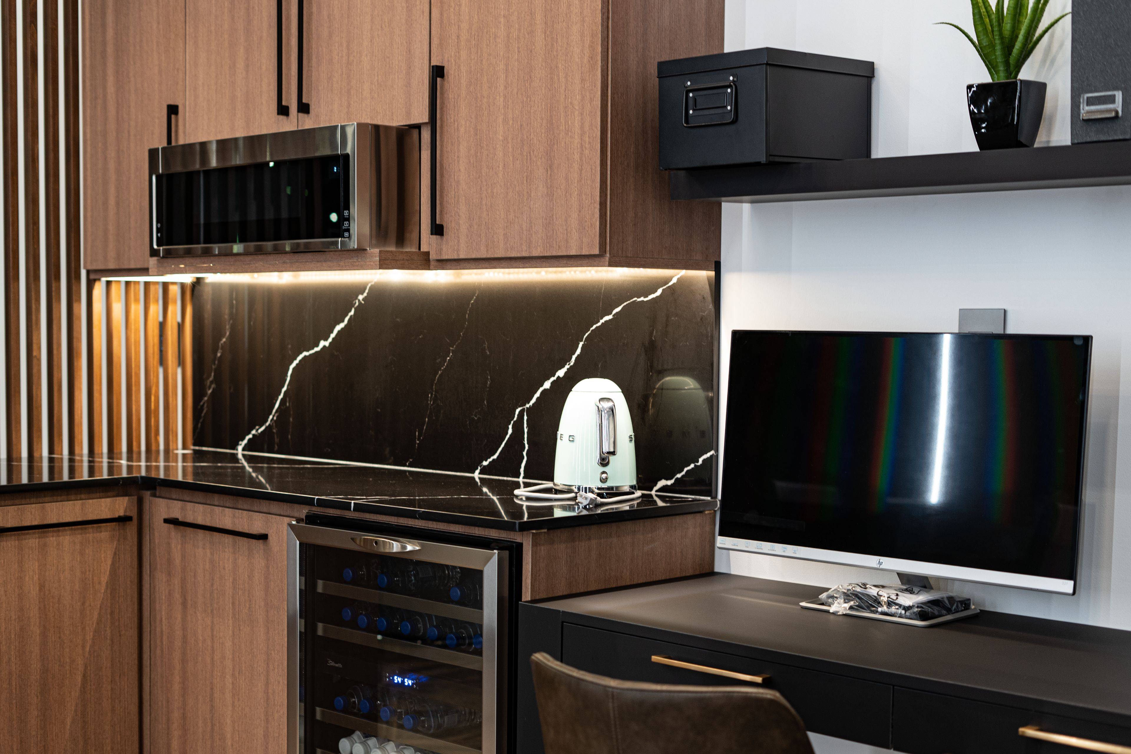 224 Hunt Club RD #6, Hunt Club - Windsor Park Village And Area, ON K1V 1C1