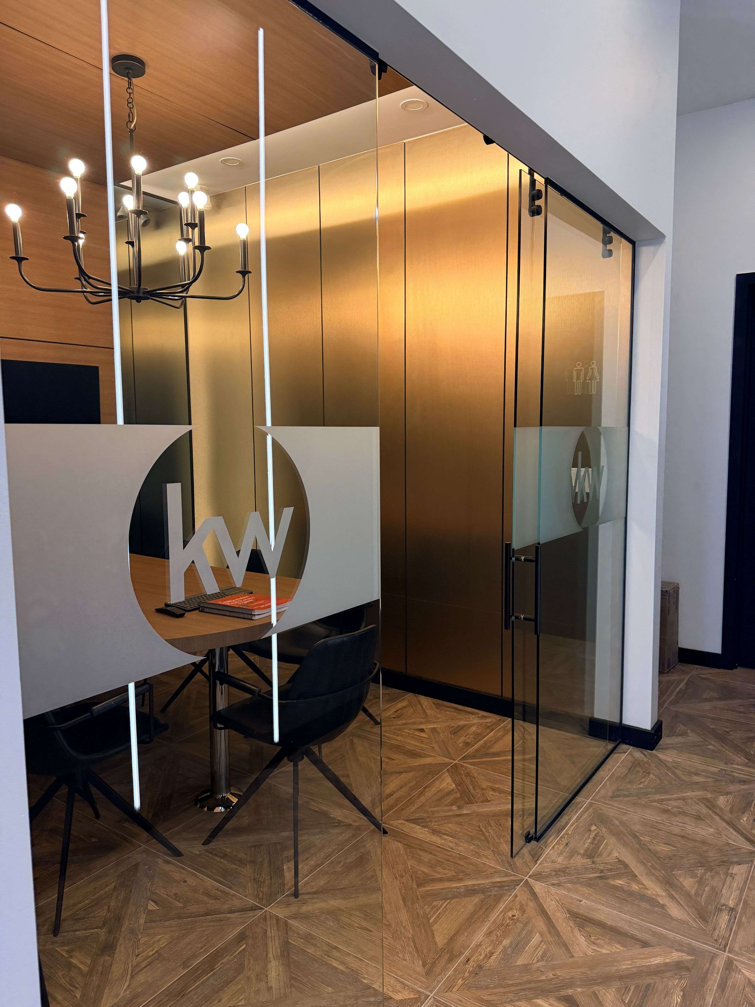 224 Hunt Club RD #6, Hunt Club - Windsor Park Village And Area, ON K1V 1C1