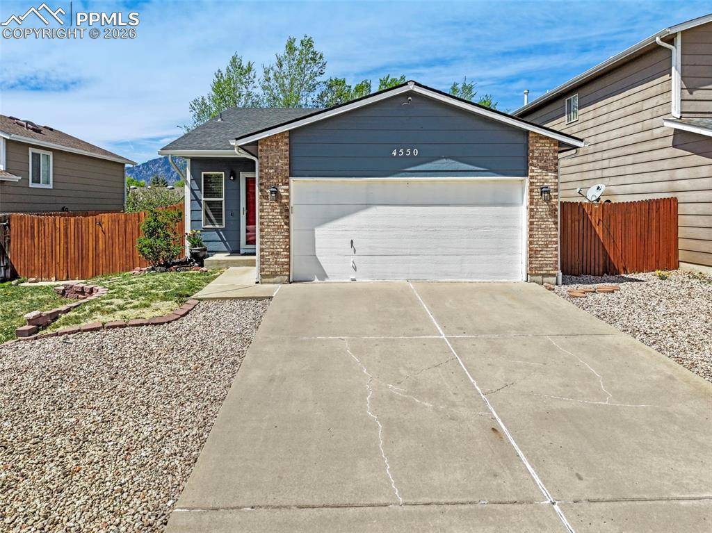 4550 Borden DR, Colorado Springs, CO 80911