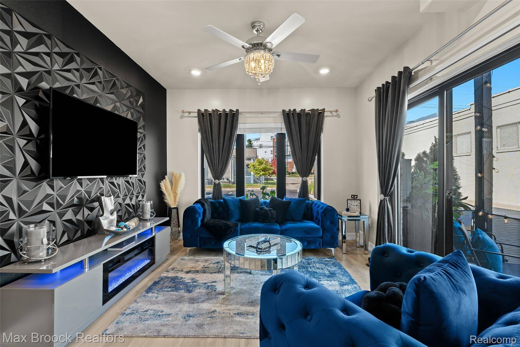 105 N Laurel ST #A, Royal Oak, MI 48067