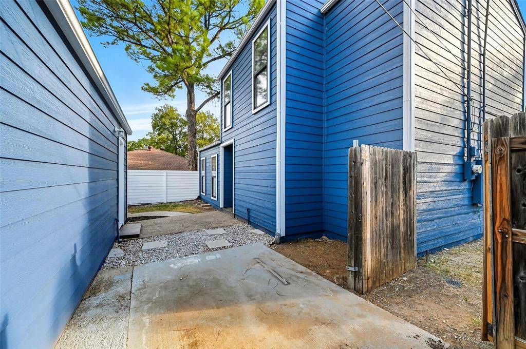 2409 Putnam Street, Fort Worth, TX 76112