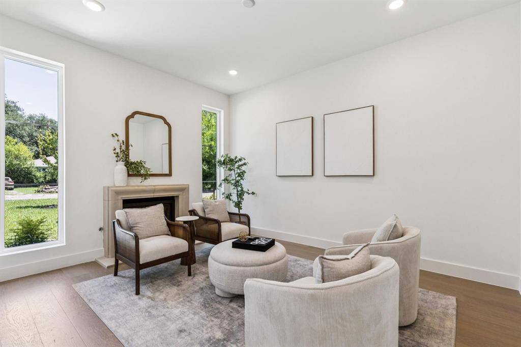 6402 Kenwood Avenue, Dallas, TX 75214