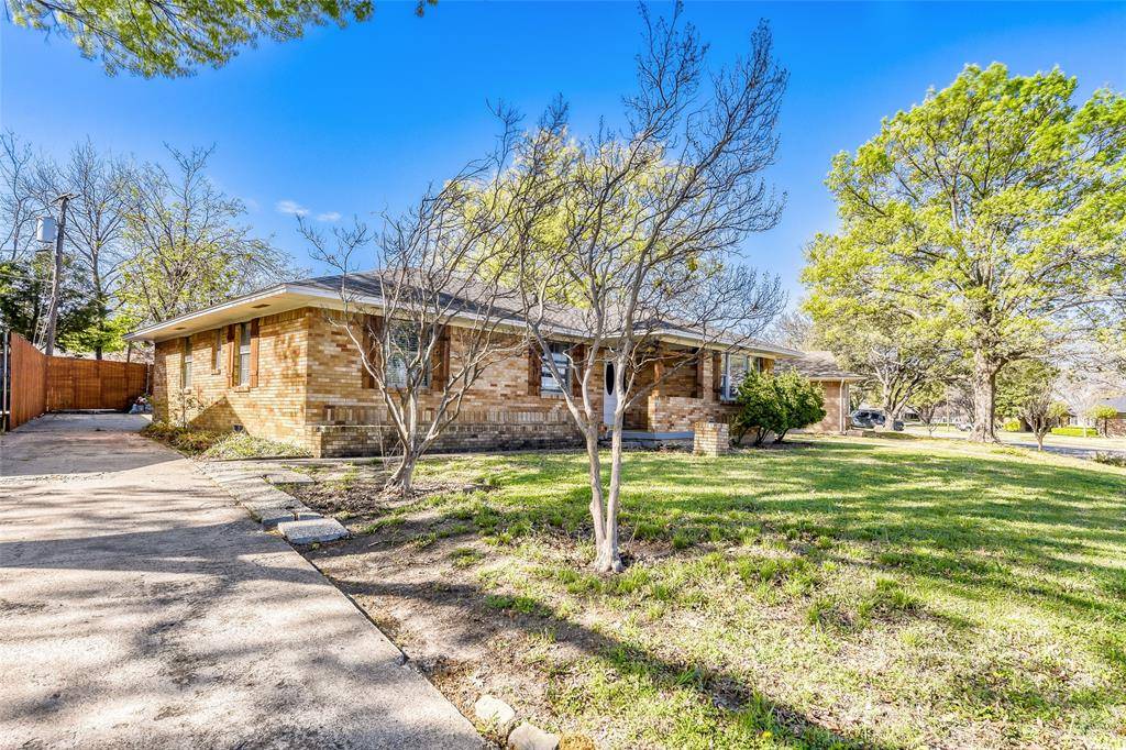 2375 Saint Francis Avenue, Dallas, TX 75228