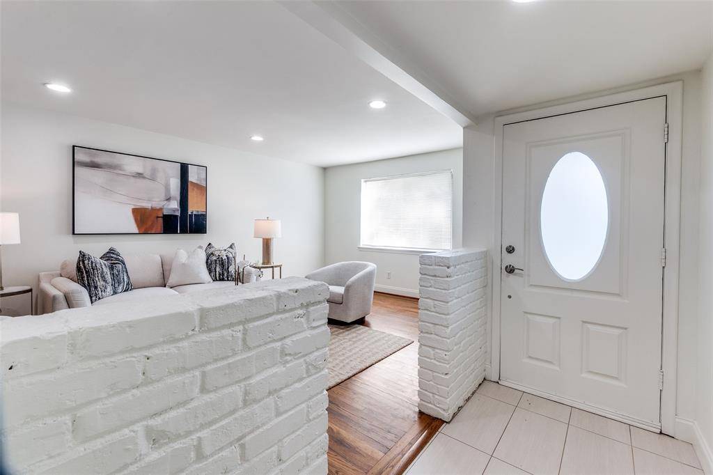 2319 Oldbridge Drive, Dallas, TX 75228