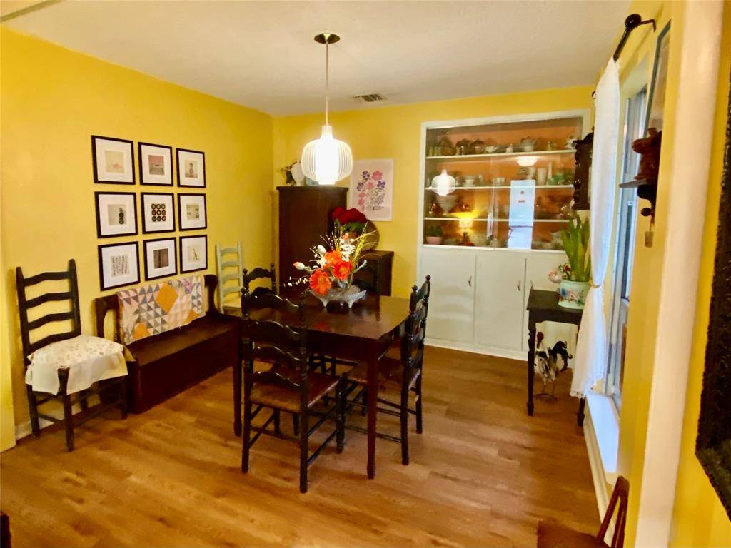 2013 Mill Creek Drive, Arlington, TX 76010