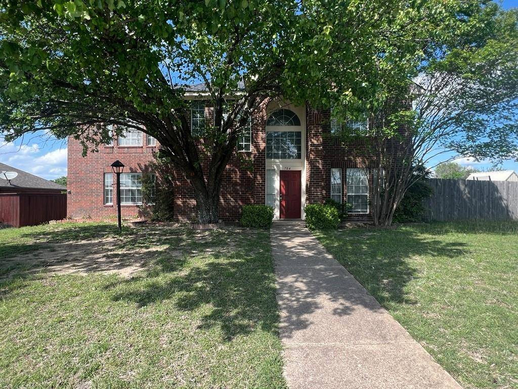 704 Inglewood Trail, Desoto, TX 75115