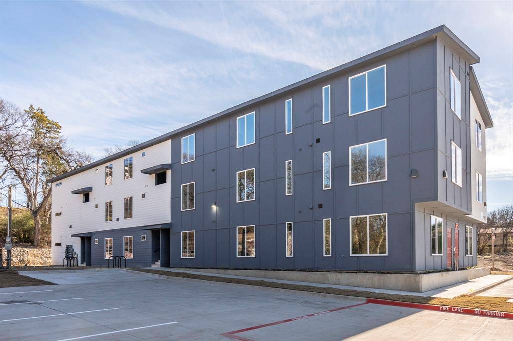 948 S Corinth Street #8, Dallas, TX 75215