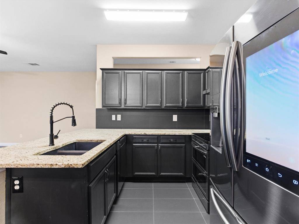 1918 Winter Pass Trail, Arlington, TX 76002