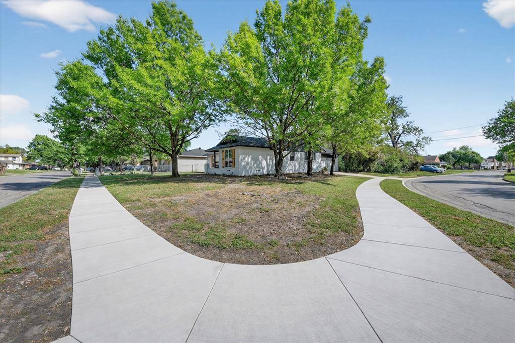 9510 Crestshire Drive, Dallas, TX 75227