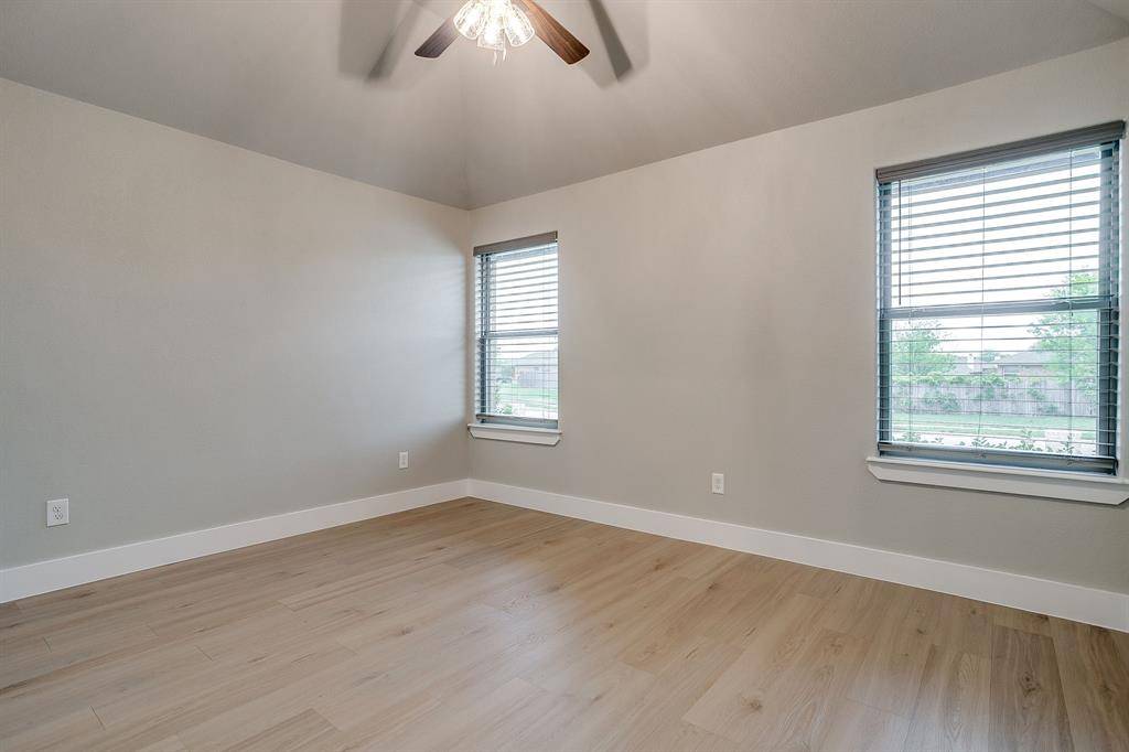 836 Mesa Vista, Crowley, TX 76036