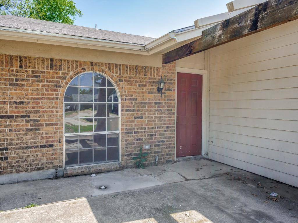 600 Billie Ruth Lane, Hurst, TX 76053