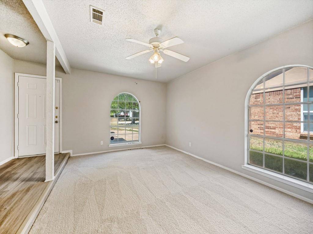 600 Billie Ruth Lane, Hurst, TX 76053