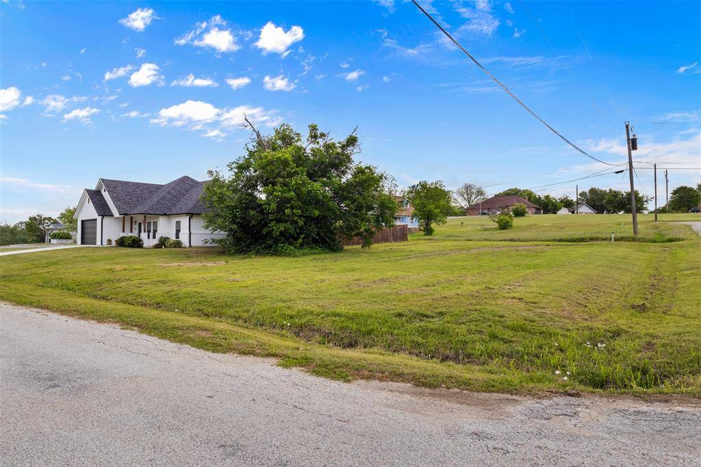 105 Runaway Bay Drive, Runaway Bay, TX 76426