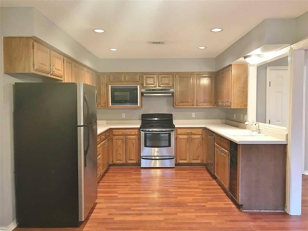 1129 Bent Oaks Drive, Denton, TX 76210