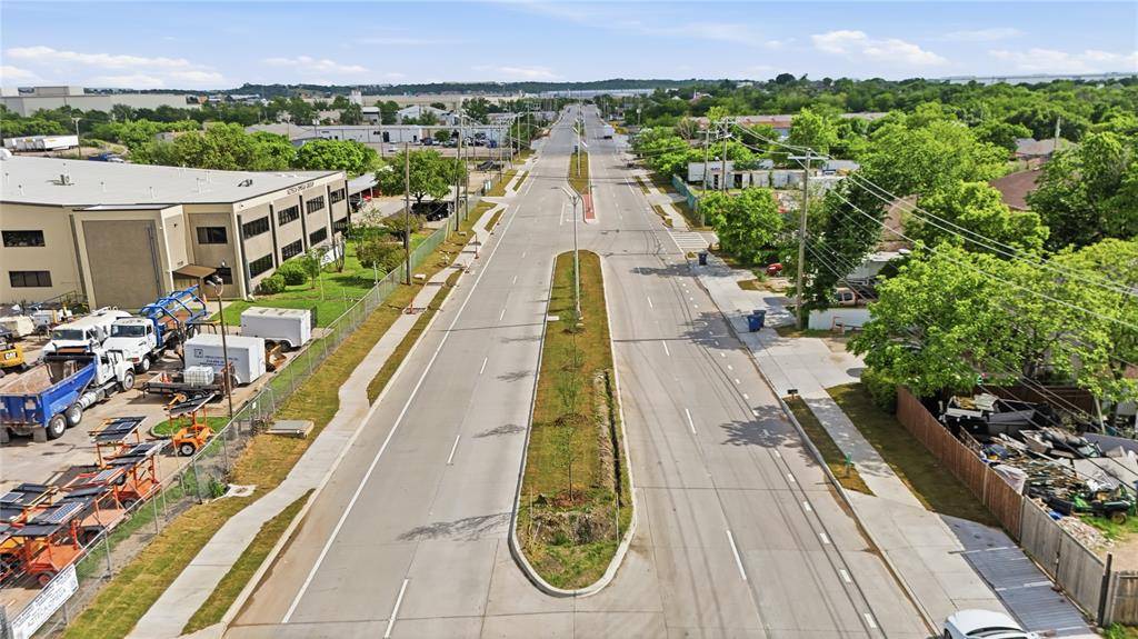 2519 Chalk Hill Road, Dallas, TX 75212