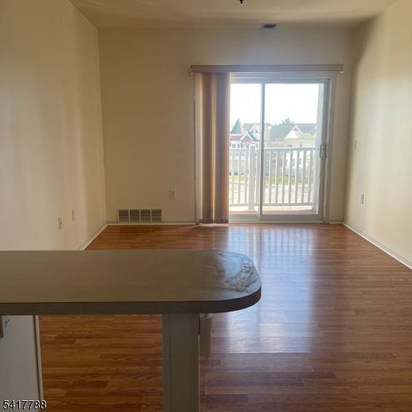 100 John T O Leary Blvd #327, South Amboy City, NJ 08879