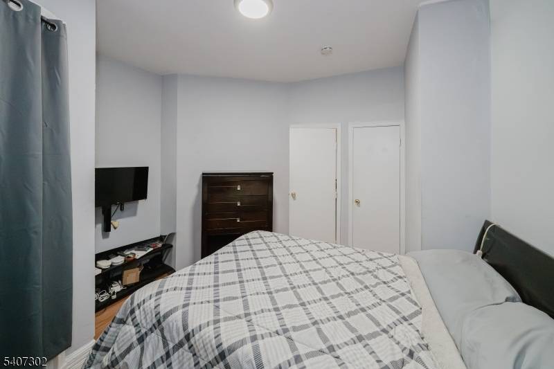 309 Summer Ave, Newark City, NJ 07104