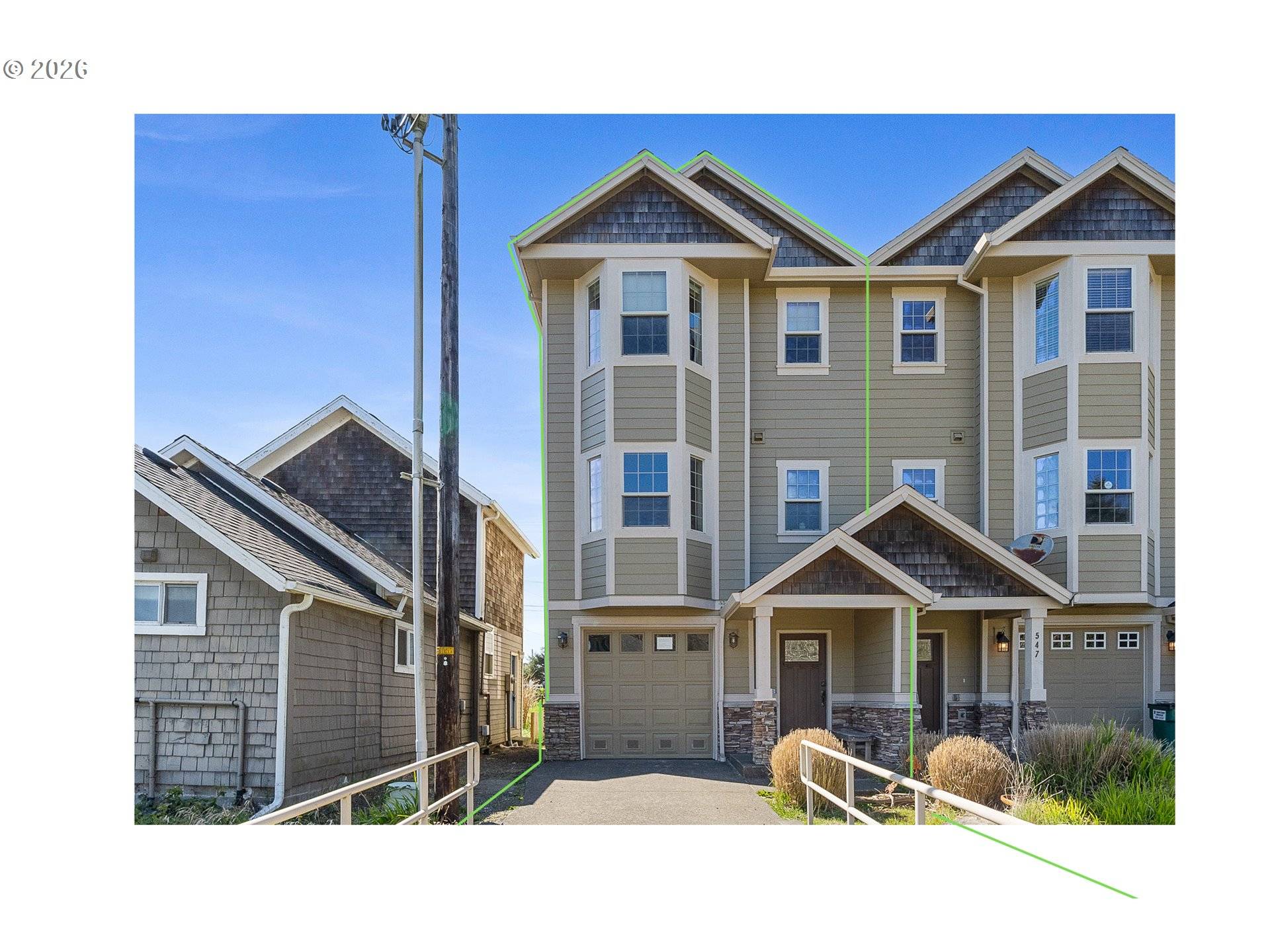 549 FRONT ST, Rockaway Beach, OR 97136