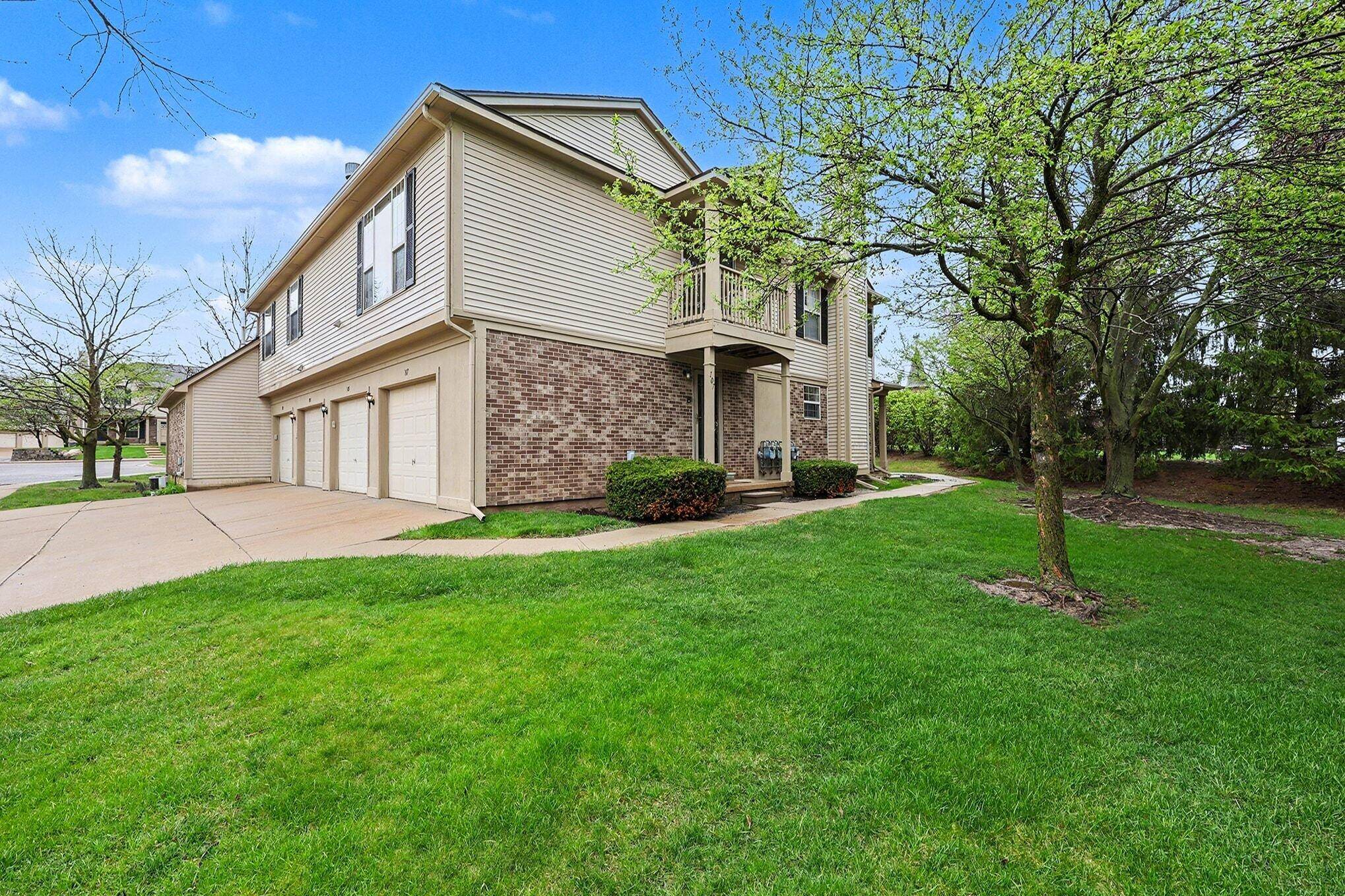 107 Commons CIR, Saline City, MI 48176