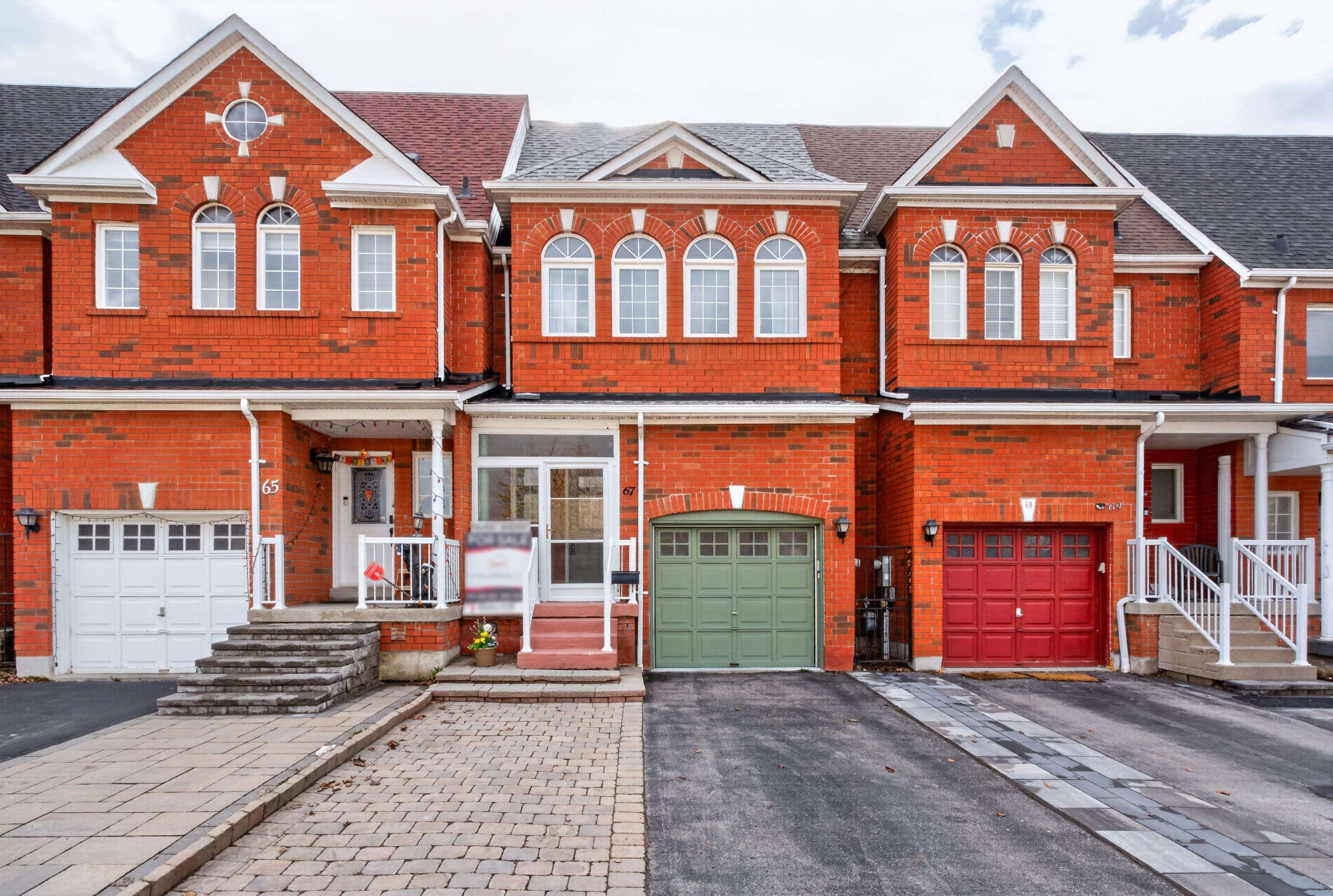 67 Dooley CRES, Ajax, ON L1T 4J2