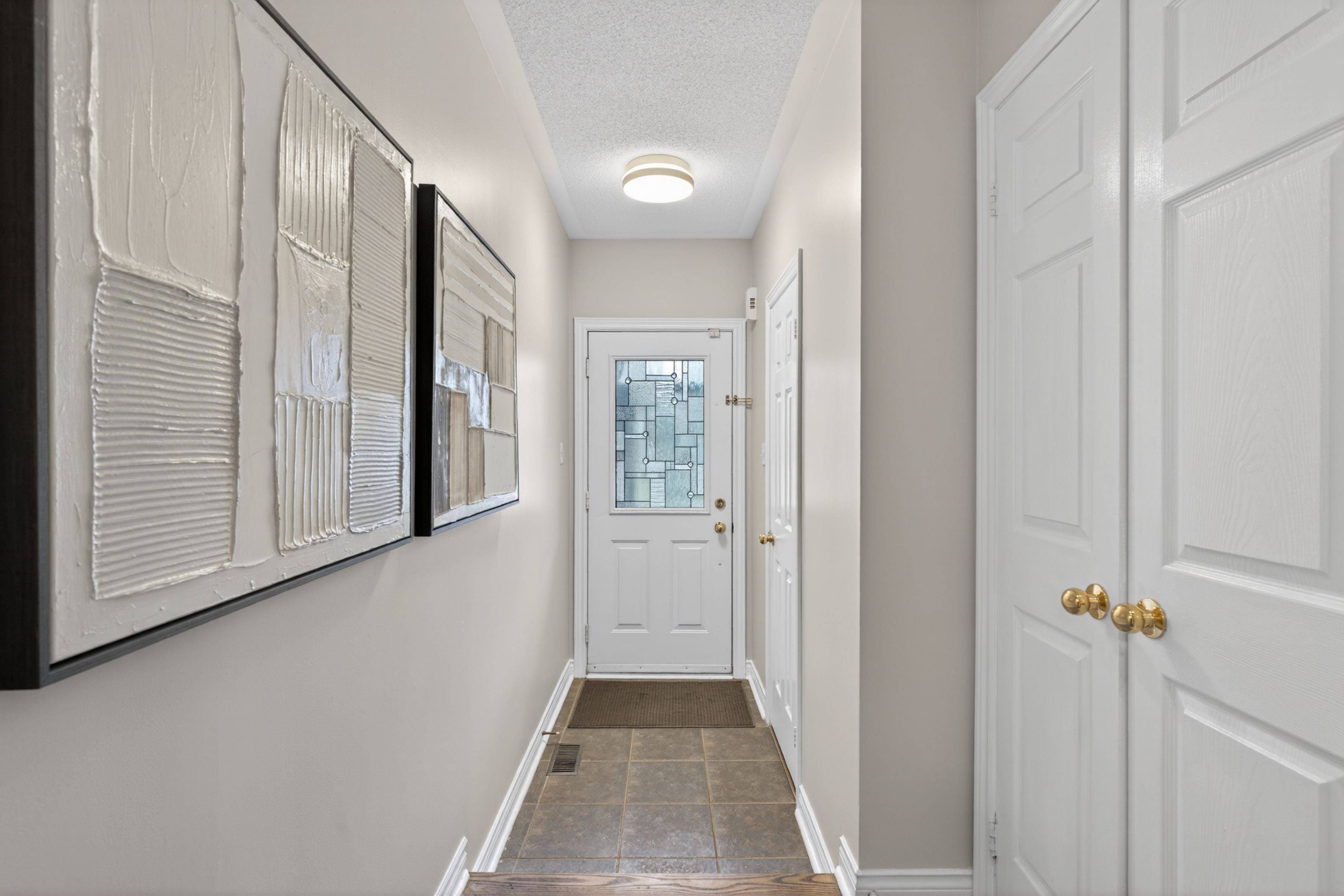 67 Dooley CRES, Ajax, ON L1T 4J2