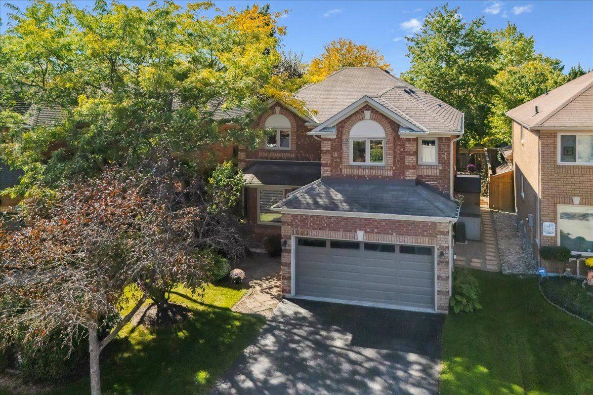 1083 Old Oak DR, Oakville, ON L6M 3K4